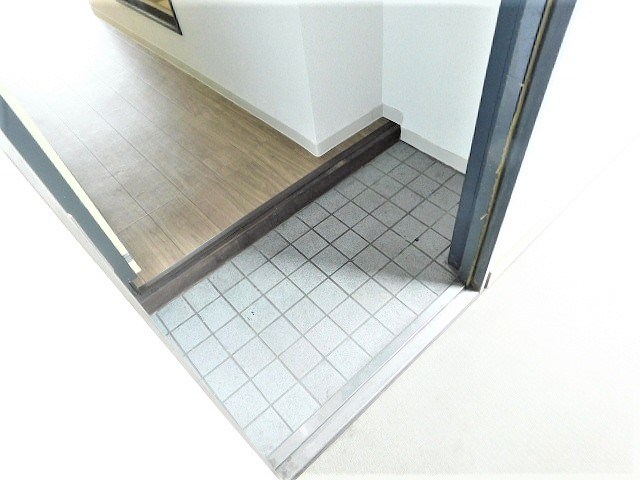 クロスロード清水 玄関