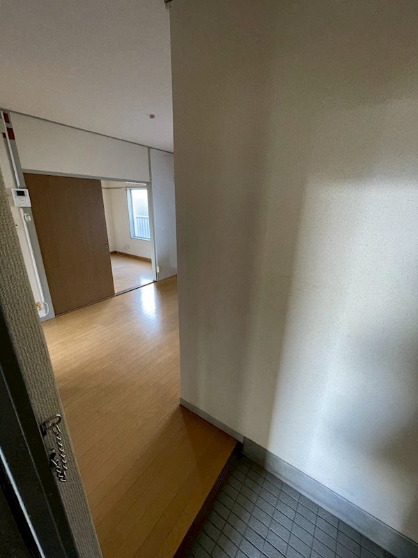 ハイツ大信 玄関