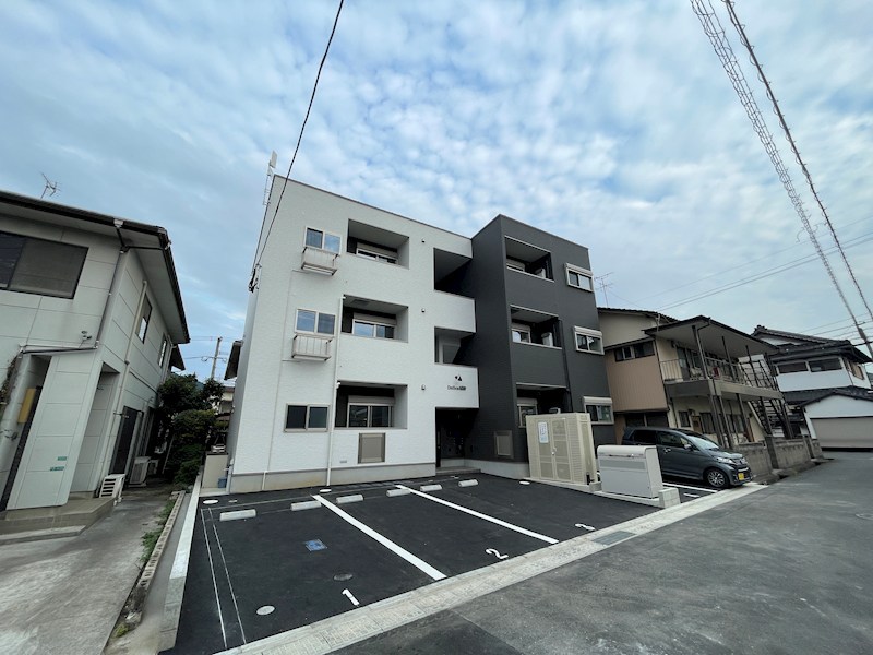 Delica城野 外観